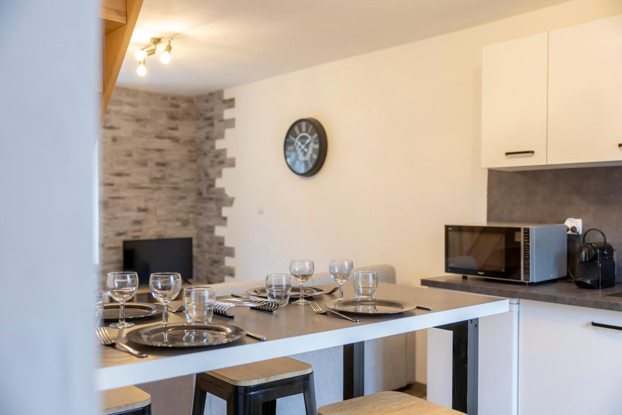 T2 Contemporain idéalement situé Briançon Exterior foto